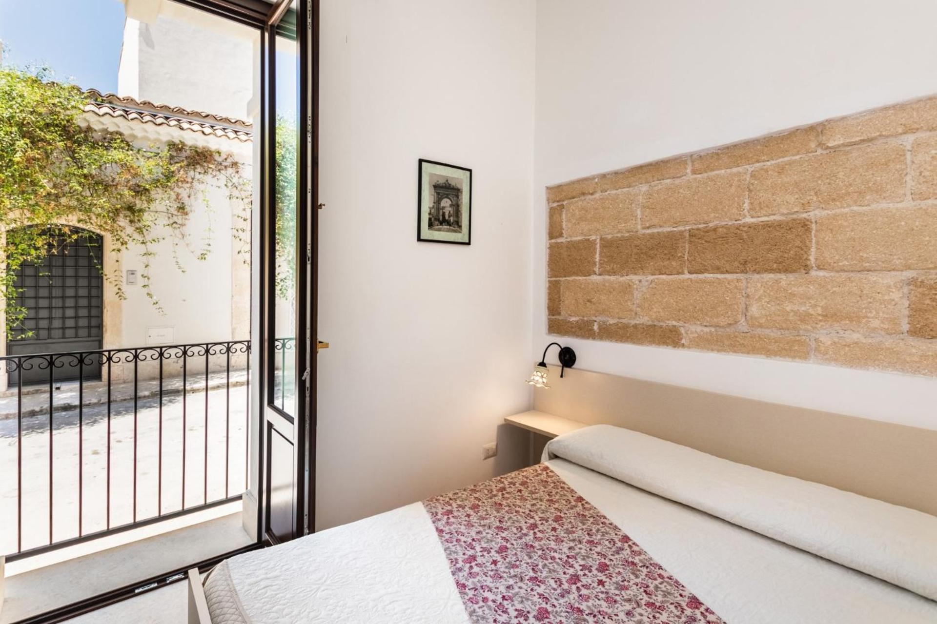 Morfeo Charming Rooms & Relax Авола Екстериор снимка